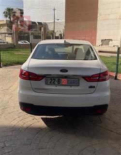فورد إسكورت